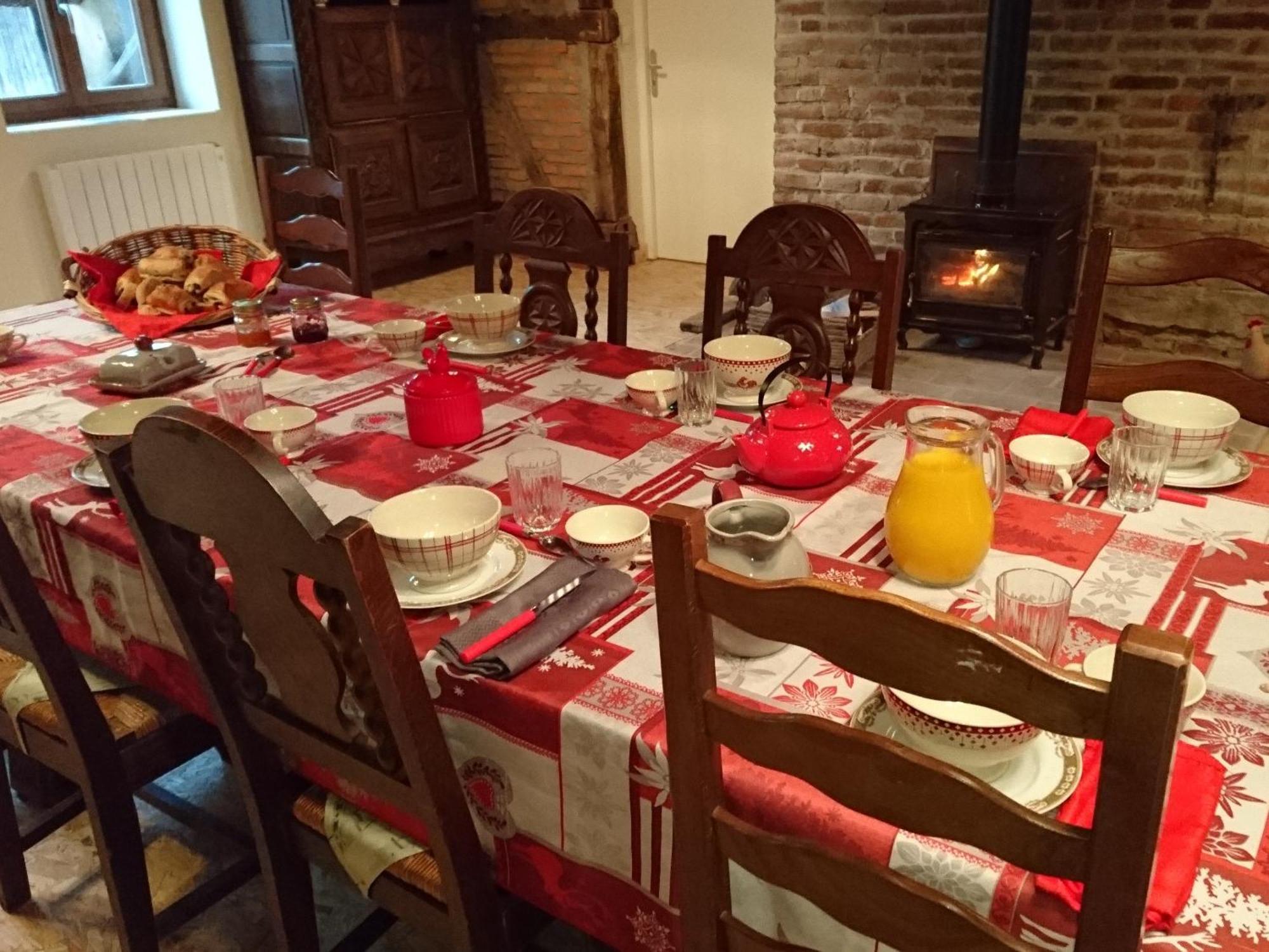 A La Poularde B&B Curciat-Dongalon المظهر الخارجي الصورة