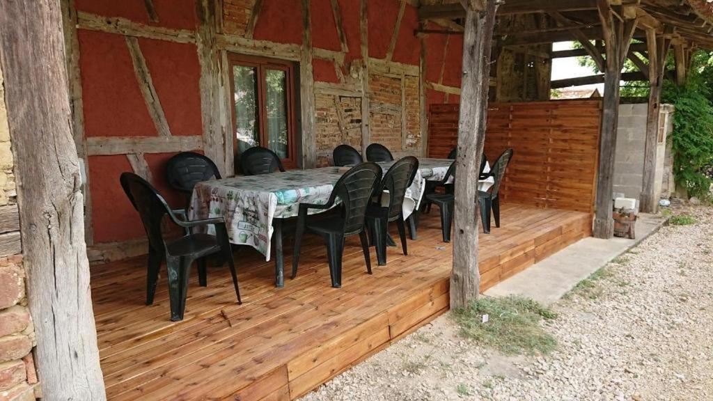 A La Poularde B&B Curciat-Dongalon الغرفة الصورة